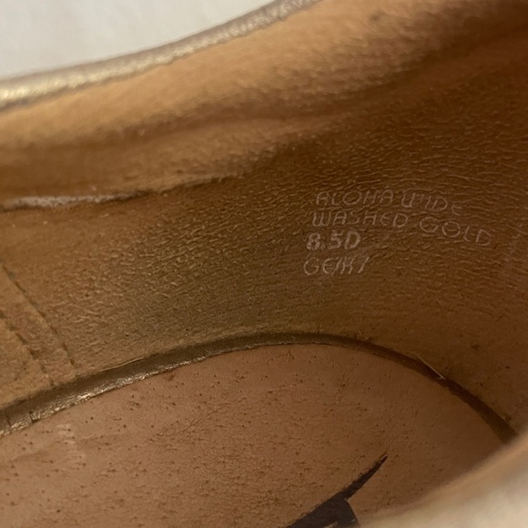 EARTH Women's Aloha Gold Sandals Shoes Size 8.5D - Picture 7 of 8